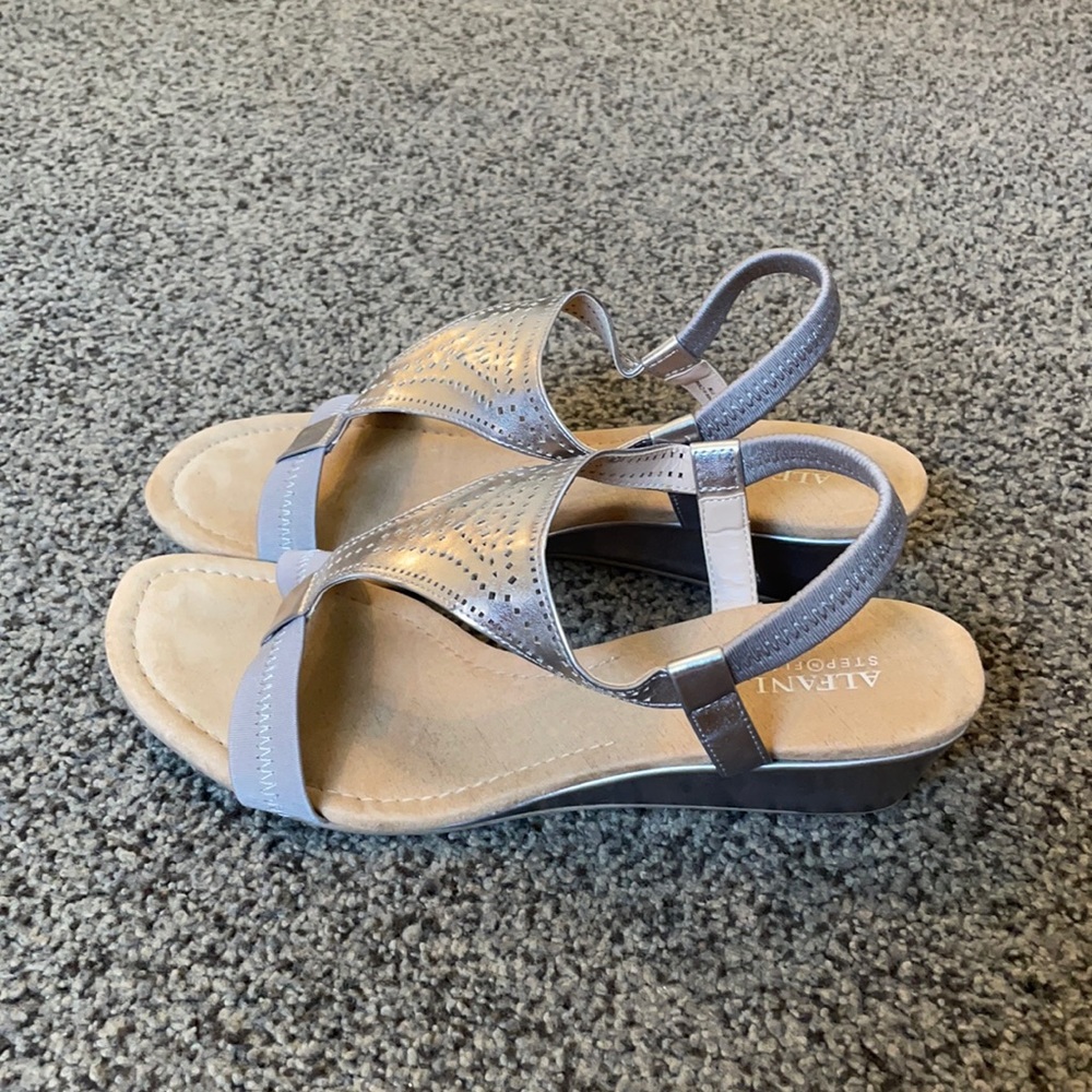 sandal wedges